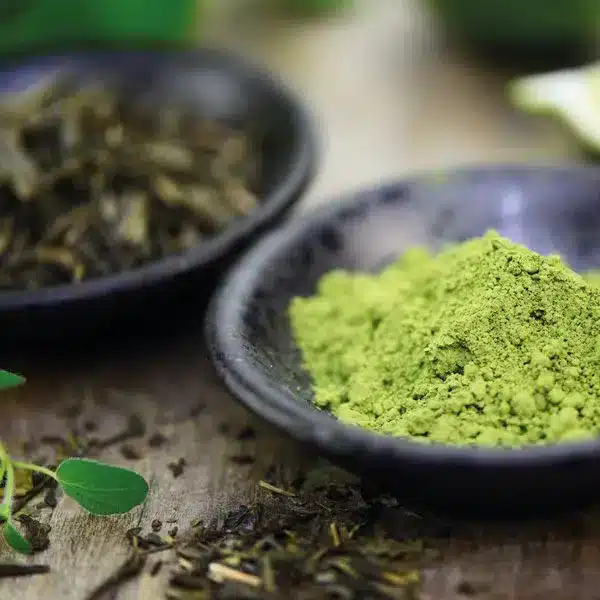 3fc5c5c3-abb9-4964-9cf7-da180a45f0f1_nahrin-kurkuma-kapseln-inhaltsstoffe-gruentee-extrakt.jpg - Nahrin LT